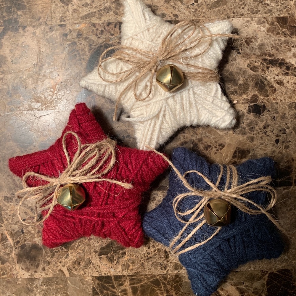 Set of 3, Yarn Stars Primitive Bowl Fillers, Tiered Tray Decor, Farmhouse Stars
